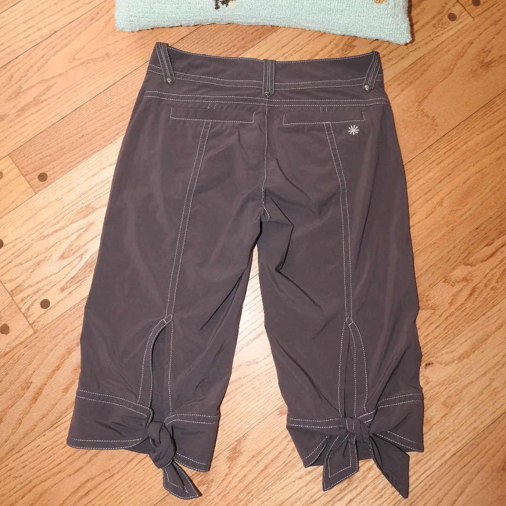 Athleta Brown 3/4 Pants Size 6...C1/24